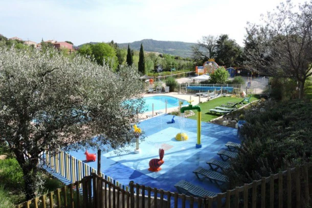 Camping Les Terrasses Provençales 3*, Camping 4* à Venterol (Drôme) - Location Tente équipée pour 4 personnes - Photo N°5