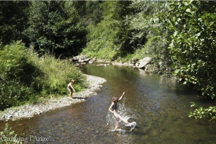 Camping Flower camping L'Arize 4*, Camping 4* à La Bastide de Sérou (Ariège) - Location Mobil Home pour 8 personnes - Photo N°17