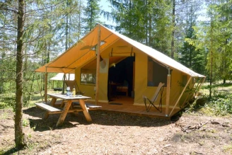 Camping Huttopia Bourg Saint Maurice 4*, Camping 4* à Bourg Saint Maurice (Savoie) - Location Tente équipée pour 5 personnes - Photo N°1