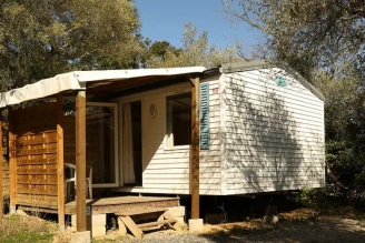 Camping Fondespierre 3*, Camping 3* à Castries (Hérault) - Location Mobil Home pour 2 personnes - Photo N°1