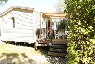 Camping Fondespierre 3*, Camping 3* à Castries (Hérault) - Location Mobil Home pour 6 personnes - Photo N°1