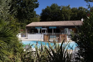 Camping La Cailletière 3*, Camping 3* à Dolus d'Oléron (Charente Maritime) - Location Tente équipée pour 4 personnes - Photo N°11