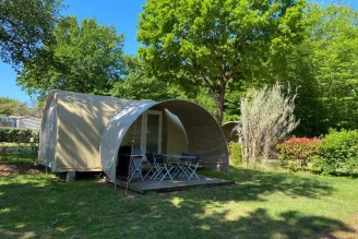 Camping La Cailletière 3*, Camping 3* à Dolus d'Oléron (Charente Maritime) - Location Tente équipée pour 4 personnes - Photo N°1