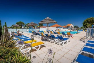 Camping La Guichardiere 3*, Camping 3* à La Plaine sur Mer (Loire Atlantique) - Location Mobil Home pour 3 personnes - Photo N°4