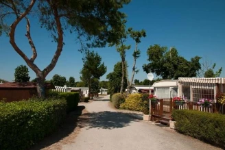 Camping La Guichardiere 3*, Camping 3* à La Plaine sur Mer (Loire Atlantique) - Location Mobil Home pour 3 personnes - Photo N°17