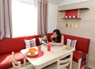 Camping Le Bel Air 5*, Camping 5* à L'Île d'Olonne (Vendée) - Location Mobil Home pour 5 personnes - Photo N°3