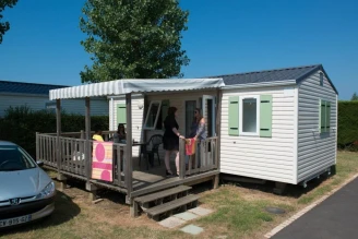 Camping Le Bel Air - 5*, Camping 5* à L'Île d'Olonne (Vendée) - Location Mobil Home pour 5 personnes - Photo N°4