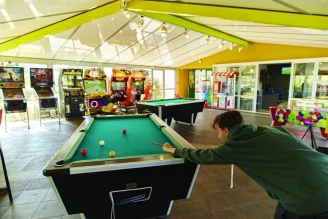 Camping Le Bel Air 5*, Camping 5* à Château d'Olonne (Vendée) - Location Mobil Home pour 5 personnes - Photo N°10