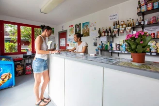 Camping de Montlouis-sur-Loire 3*, Camping 3* à Montlouis sur Loire (Indre et Loire) - Location Mobil Home pour 6 personnes - Photo N°5