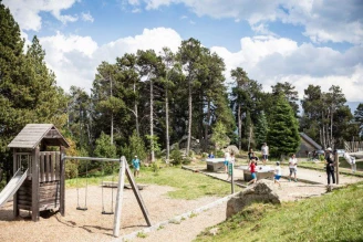 Camping Huttopia Font-Romeu 3*, Camping 3* à Font Romeu Odeillo Via (Pyrénées Orientales) - Location Tente équipée pour 5 personnes - Photo N°6