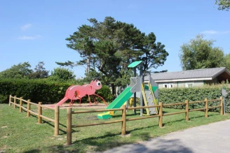 Camping Kerlaz 3*, Camping 3* à Tréguennec (Finistère) - Location Mobil Home pour 4 personnes - Photo N°5