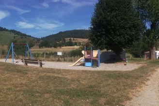 Camping La Cigale De L'Allier 3*, Camping 3* à Langogne (Lozère) - Location Chalet pour 2 personnes - Photo N°3