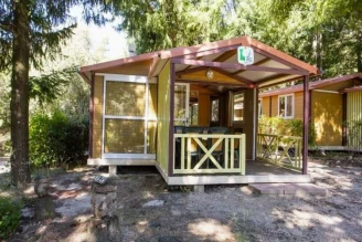 Camping La Marette 3*, Camping 3* à Joannas (Ardèche) - Location Chalet pour 5 personnes - Photo N°1