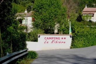 Camping La Ribière 3*, Camping 3* à Annot (Alpes de Haute Provence) - Location Chalet pour 4 personnes - Photo N°2