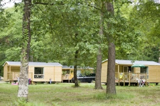 Camping Huttopia Lac de Sillé 3*, Camping 3* à Sillé le Guillaume (Sarthe) - Location Mobil Home pour 6 personnes - Photo N°1