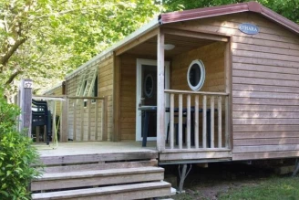 Le Chanet 3*, Camping 3* à Ornans (Doubs) - Location Mobil Home pour 6 personnes - Photo N°1
