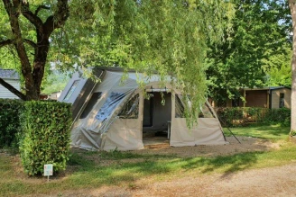 Camping Le Haut Salat 3*, Camping 3* à Seix (Ariège) - Location Tente équipée pour 4 personnes - Photo N°1