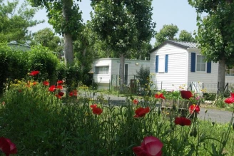 Camping Le Maine 4*, Camping 4* à Grand Village Plage (Charente Maritime) - Location Mobil Home pour 4 personnes - Photo N°14