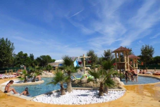 Camping Le Sainte Marie 4*, Camping 4* à Sainte Marie (Pyrénées Orientales) - Location Mobil Home pour 4 personnes - Photo N°7