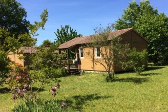 Camping Les Chalets de Dordogne 3*, Camping 3* à Razac d'Eymet (Dordogne) - Location Chalet pour 4 personnes - Photo N°10