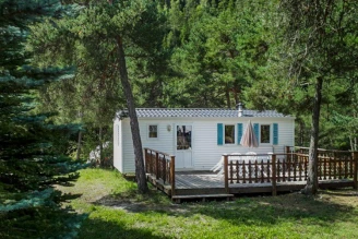 Camping Rioclar 4*, Camping 4* à Méolans Revel (Alpes de Haute Provence) - Location Mobil Home pour 6 personnes - Photo N°1