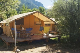 Camping Huttopia Vallouise 3*, Camping 3* à Vallouise (Hautes Alpes) - Location Tente équipée pour 4 personnes - Photo N°1