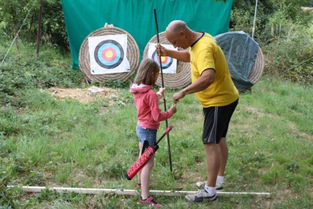 Camping De Mars 4*, Camping 4* à Cordelle (Loire) - Location Tente équipée pour 4 personnes - Photo N°6