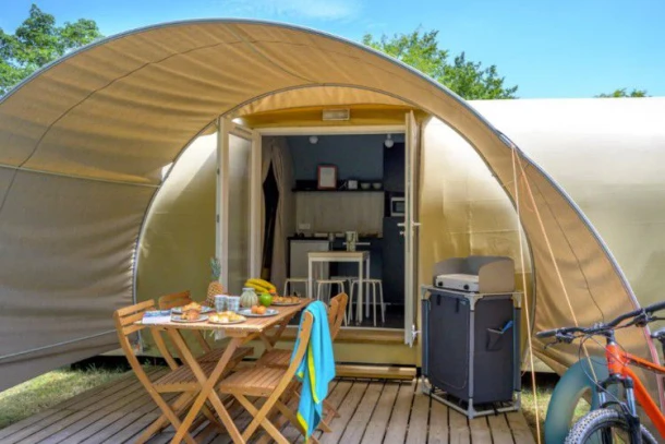 Camping De Mars 4*, Camping 4* à Cordelle (Loire) - Location Tente équipée pour 4 personnes - Photo N°20