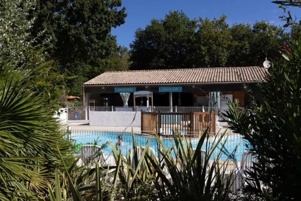 Camping La Cailletière 3*, Camping 3* à Dolus d'Oléron (Charente Maritime) - Location Mobil Home pour 6 personnes - Photo N°11