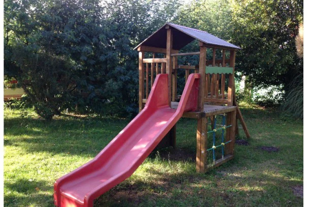 Camping La Chesnays 4* , Camping 4* à Vendays Montalivet (Gironde) - Location Chalet pour 6 personnes - Photo N°7
