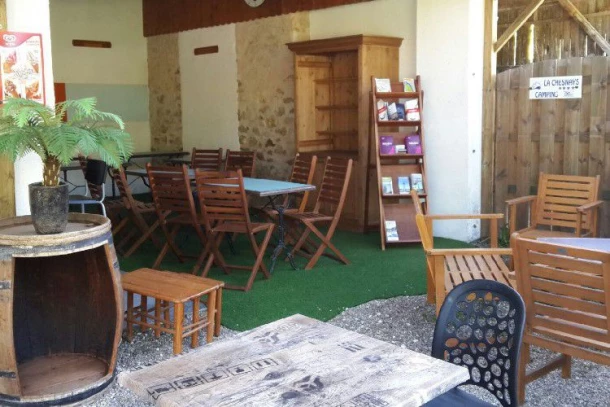 Camping La Chesnays 4* , Camping 4* à Vendays Montalivet (Gironde) - Location Chalet pour 6 personnes - Photo N°21
