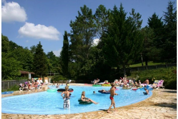 Camping La Grande Veyière 3*, Camping 3* à Molières (Dordogne) - Location Tente équipée pour 4 personnes - Photo N°2
