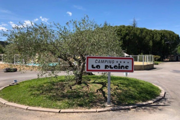 Camping La Plaine 4*, Camping 4* à Rosières (Ardèche) - Location Mobil Home pour 4 personnes - Photo N°12