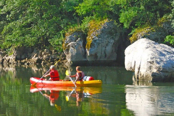 Camping La Plaine 4*, Camping 4* à Rosières (Ardèche) - Location Mobil Home pour 4 personnes - Photo N°16
