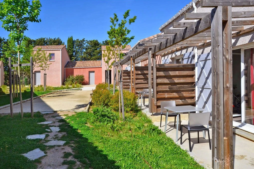 Domaine de Bacchus 3*, Camping 3* à Saint Christol (Hérault) - Location Maison pour 2 personnes - Photo N°6