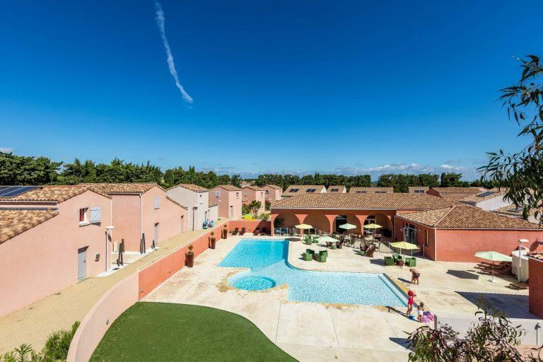 Domaine de Bacchus 3*, Camping 3* à Saint Christol (Hérault) - Location Maison pour 2 personnes - Photo N°18