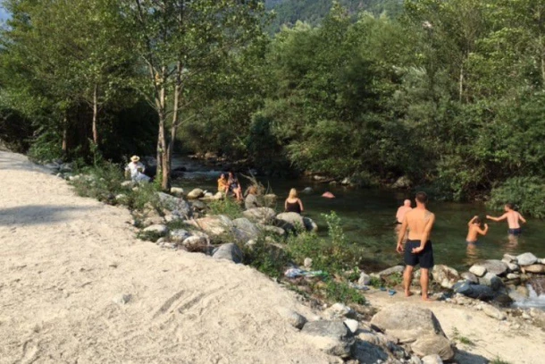 Camping Les Templiers 3*, Camping 3* à Roquebillière (Alpes Maritimes) - Location Tente équipée pour 2 personnes - Photo N°7