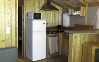 Camping Des Familles 4* , Camping 4* à Grayan et l'Hôpital (Gironde) - Location Chalet pour 4 personnes - Photo N°3