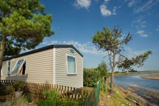 Camping Les Violettes 4*, Camping 4* à La Faute sur Mer (Vendée) - Location Mobil Home pour 4 personnes