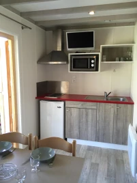 Camping La Venise Verte 4*, Camping 4* à Coulon (Deux Sèvres) - Location Chalet pour 2 personnes - Photo N°3