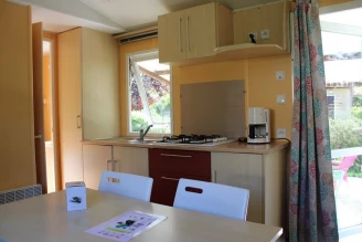 Camping Le Casties 3*, Camping 3* à Casties Labrande (Haute Garonne) - Location Mobil Home pour 4 personnes - Photo N°4