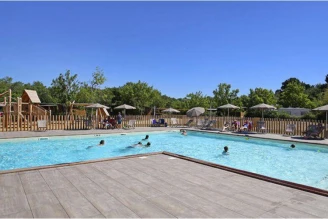 Camping d'Angers - Lac de Maine 4*, Camping 4* à Angers (Maine et Loire) - Location Chalet pour 5 personnes - Photo N°8