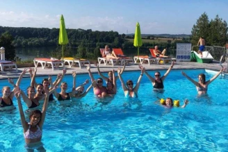 Camping de la Liez 5*, Camping 5* à Peigney (Haute Marne) - Location Mobil Home pour 6 personnes - Photo N°3