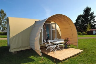 Camping de la Liez 5*, Camping 5* à Peigney (Haute Marne) - Location Tente équipée pour 4 personnes - Photo N°1
