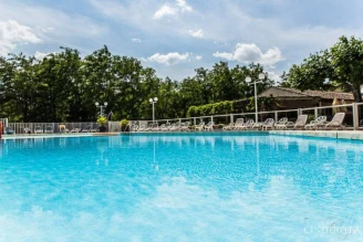 Camping La Digue 4*, Camping 4* à Ruoms (Ardèche) - Location Mobil Home pour 6 personnes - Photo N°3