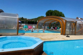 Camping La Sole 4*, Camping 4* à Puybrun (Lot) - Location Mobil Home pour 4 personnes - Photo N°2
