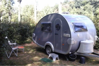 Camping Le Parc de Vaux 3*, Camping 3* à Ambrières les Vallées (Mayenne) - Location Chalet pour 4 personnes - Photo N°20