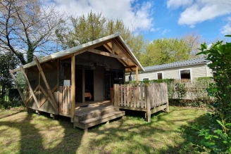 Camping Le Port Mulon 3*, Camping 3* à Nort sur Erdre (Loire Atlantique) - Location Cabane pour 4 personnes - Photo N°1