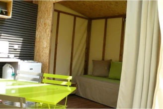 Camping Le Rey 3*, Camping 3* à Louvie Juzon (Pyrénées Atlantiques) - Location Tente équipée pour 4 personnes - Photo N°1
