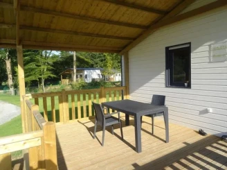 Camping Le Val de Landrouet 3*, Camping 3* à Merdrignac (Cotes d'Armor) - Location Chalet pour 2 personnes - Photo N°4